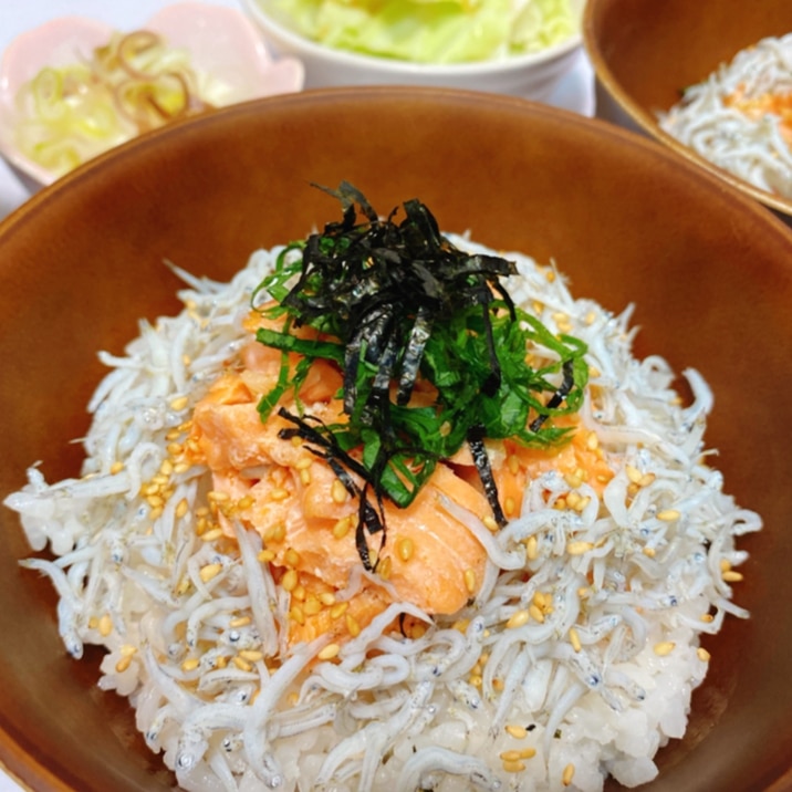 サーモンとしらすの丼ぶり レシピ 作り方 By あみな 楽天レシピ サーモンとしらすの丼ぶり レシピ 作り方 By あみな 楽天レシピ